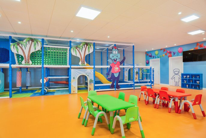 Imagen de los interiores del Hotel Best Negresco. Foto 19