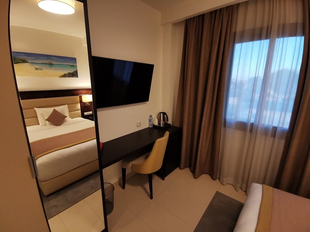 Imagen de la habitación del Hotel Best Night 2. Foto 10