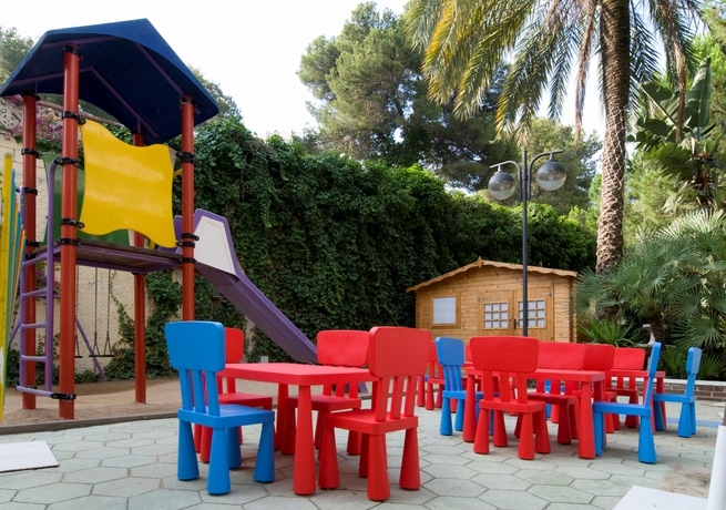 Imagen de los interiores del Hotel Best Oasis Park. Foto 12