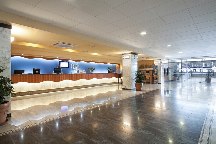 Imagen de los interiores del Hotel Best Oasis Park. Foto 14