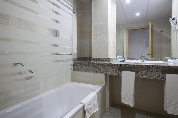 Imagen general del Hotel Best Oasis Tropical. Foto 11