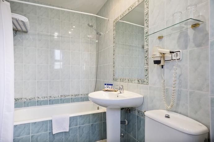 Imagen de la habitación del Hotel Best Osuna Feria Madrid. Foto 10