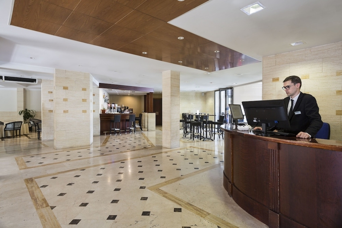 Imagen de los interiores del Hotel Best Osuna Feria Madrid. Foto 15