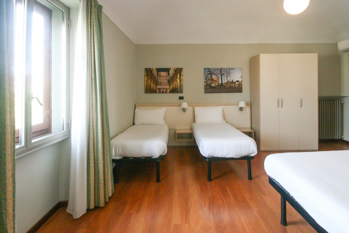 Imagen de la habitación del Hotel Best Quality Dock Milano. Foto 10