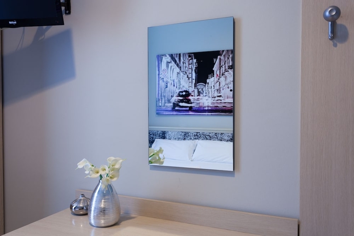 Imagen de la habitación del Hotel Best Quality Dock Milano. Foto 11