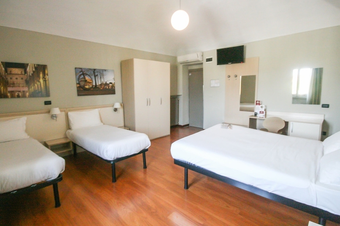 Imagen de la habitación del Hotel Best Quality Dock Milano. Foto 14