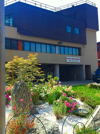 Imagen de los exteriores del Hotel Best Quality Politecnico. Foto 11