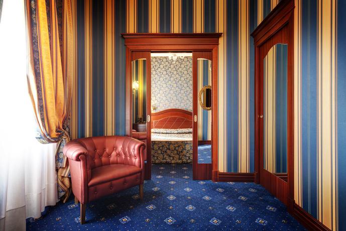 Imagen de la habitación del Hotel Best Roma. Foto 20