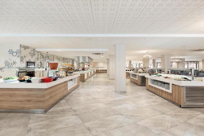 Imagen del bar/restaurante del Hotel Best Roquetas. Foto 4