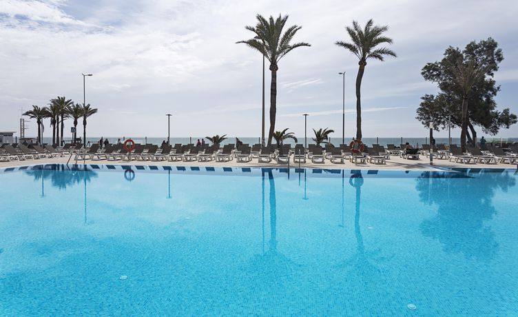 Imagen de la piscina del Hotel Best Sabinal. Foto 20