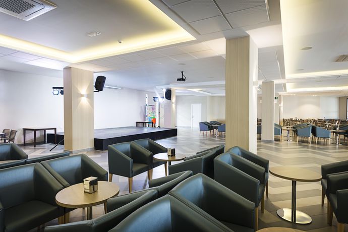 Imagen del bar/restaurante del Hotel Best Sabinal. Foto 4