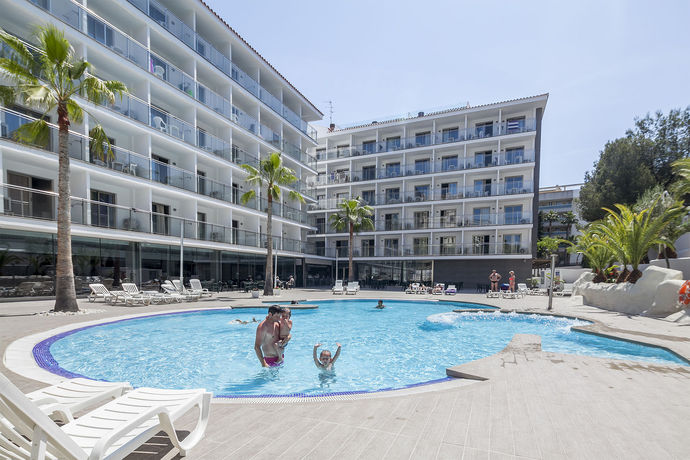 Imagen de la piscina del Hotel Best San Francisco. Foto 11