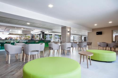 Imagen del bar/restaurante del Hotel Best San Francisco. Foto 4