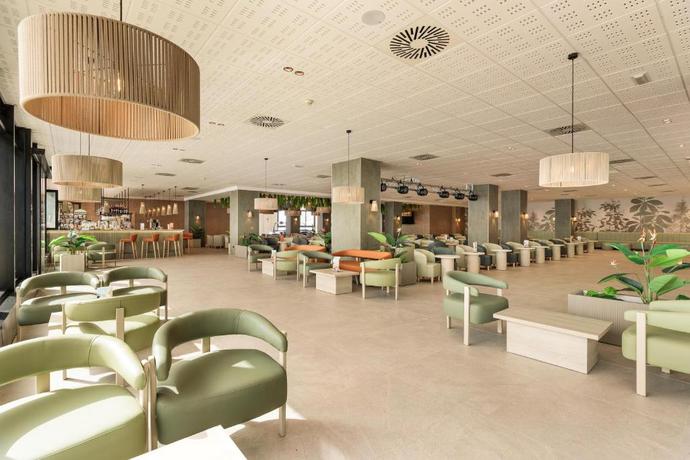 Imagen de los interiores del Hotel Best Siroco. Foto 14
