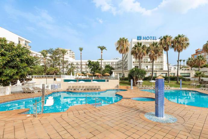 Imagen de la piscina del Hotel Best Siroco. Foto 23