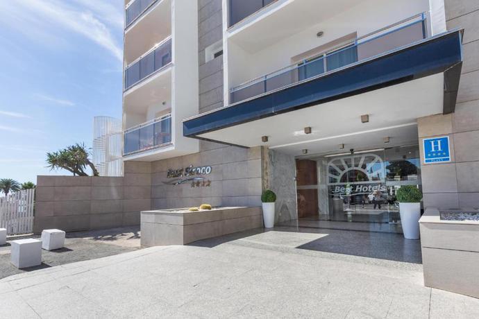 Imagen de los exteriores del Hotel Best Siroco. Foto 10