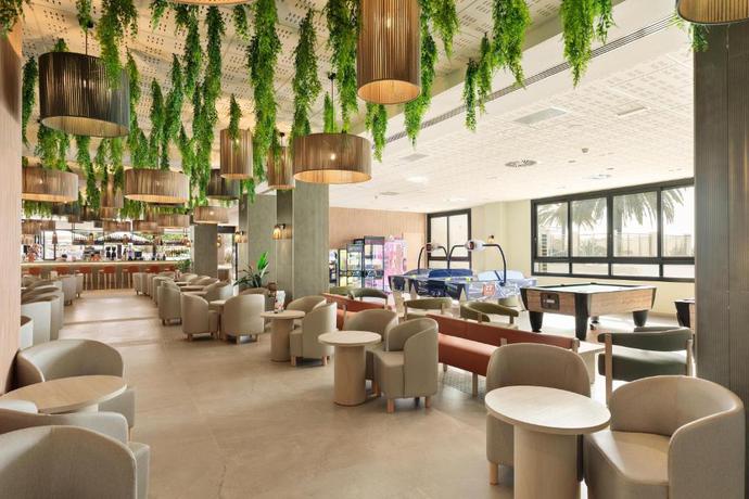 Imagen de los interiores del Hotel Best Siroco. Foto 17