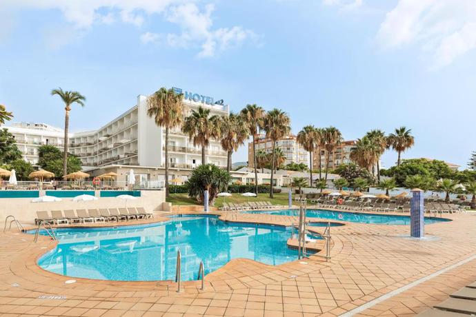 Imagen de los exteriores del Hotel Best Siroco. Foto 12