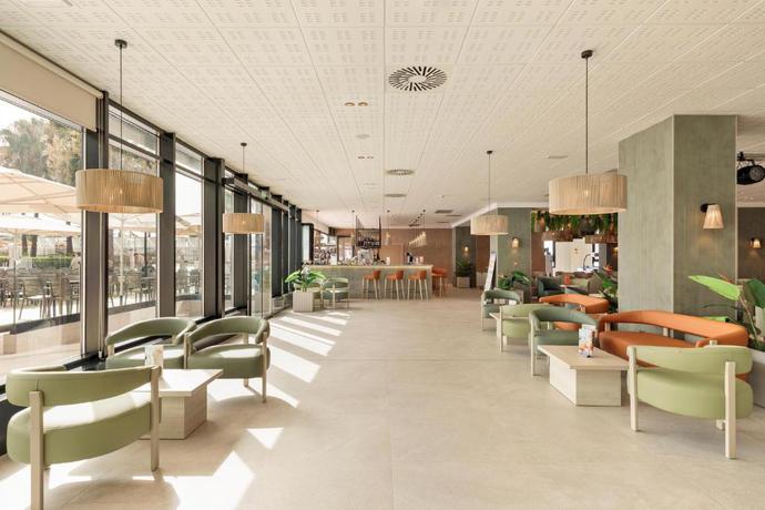 Imagen de los interiores del Hotel Best Siroco. Foto 18