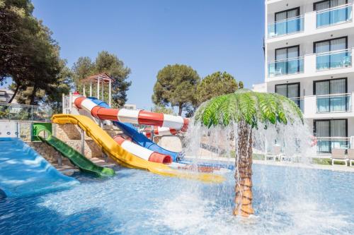 Imagen de la piscina del Hotel Best Sol D'or. Foto 12