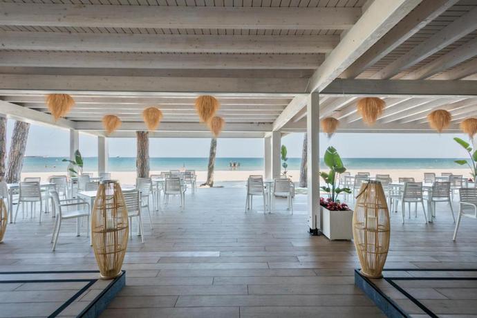 Imagen de los interiores del Hotel Best Terramarina. Foto 15