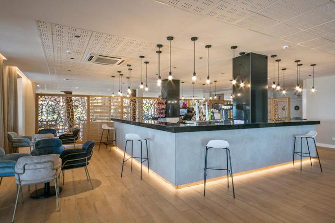 Imagen de los interiores del Hotel Best Terramarina. Foto 19