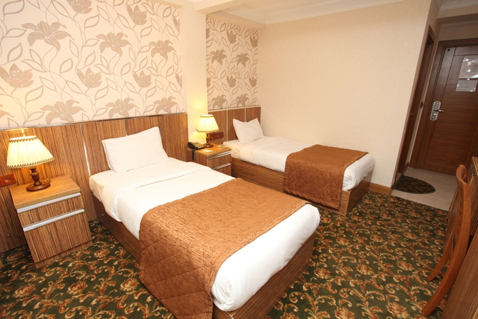 Imagen de la habitación del Hotel Best Town. Foto 3