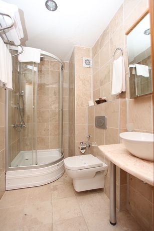 Imagen de la habitación del Hotel Best Town. Foto 7