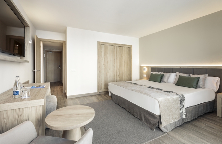 Imagen de la habitación del Hotel Best Triton. Foto 11