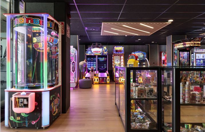 Imagen de los interiores del Hotel Best Triton. Foto 19