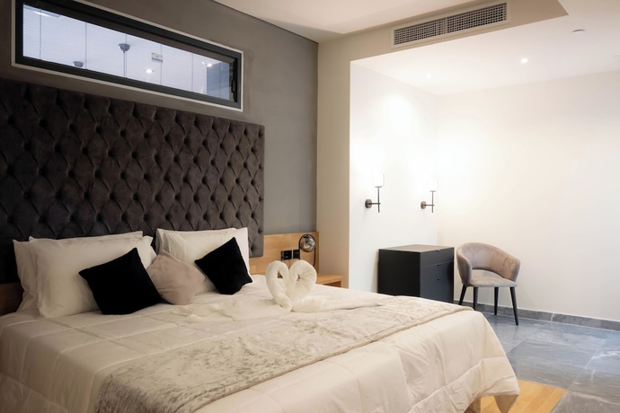 Imagen de la habitación del Hotel Best View Fortina Luxury Suites. Foto 3