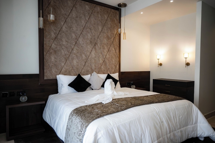 Imagen de la habitación del Hotel Best View Fortina Luxury Suites. Foto 5