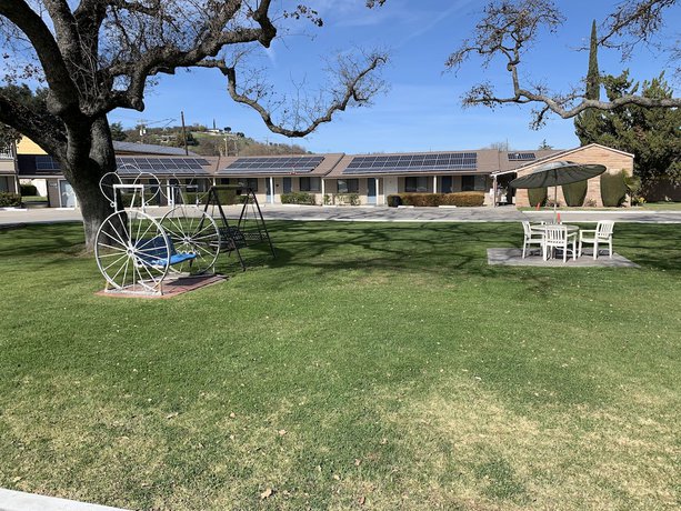 Imagen de los exteriores del Hotel Best Way Inn. Foto 14