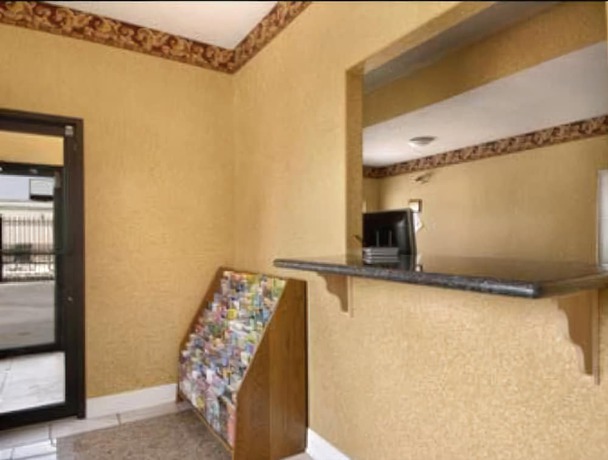 Imagen de los interiores del Hotel Best Way Inn and Suites. Foto 15