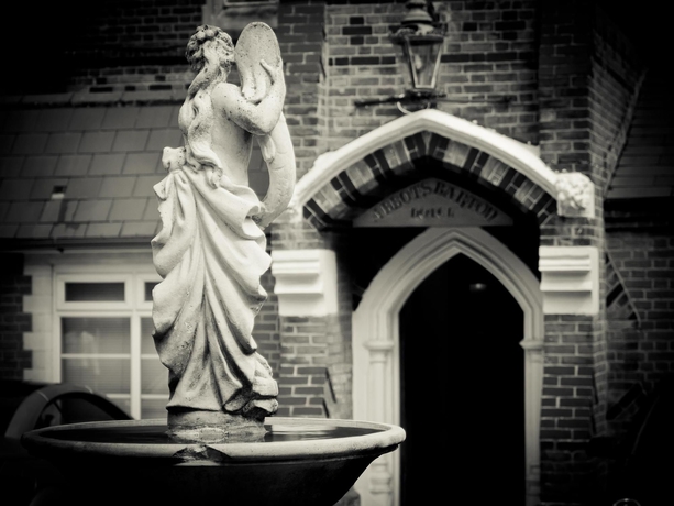 Imagen general del Hotel Best Western Abbots Barton. Foto 2