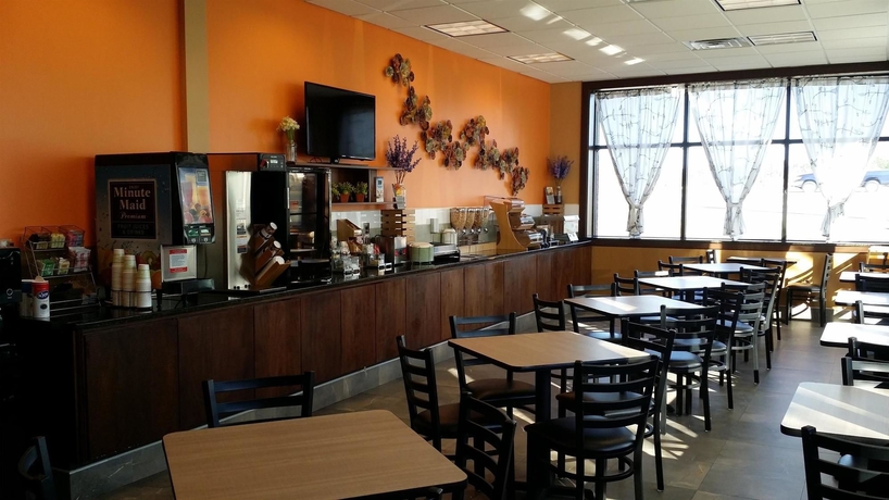 Imagen del bar/restaurante del Hotel Best Western Acworth Inn. Foto 3