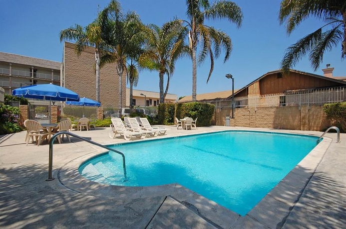Imagen de la piscina del Hotel Best Western Airpark Hotel - Los Angeles LAX Airport. Foto 13