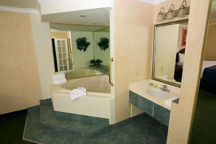 Imagen de la habitación del Hotel Best Western Airport Albuquerque Inn Suites Hotel & Suites. Foto 4