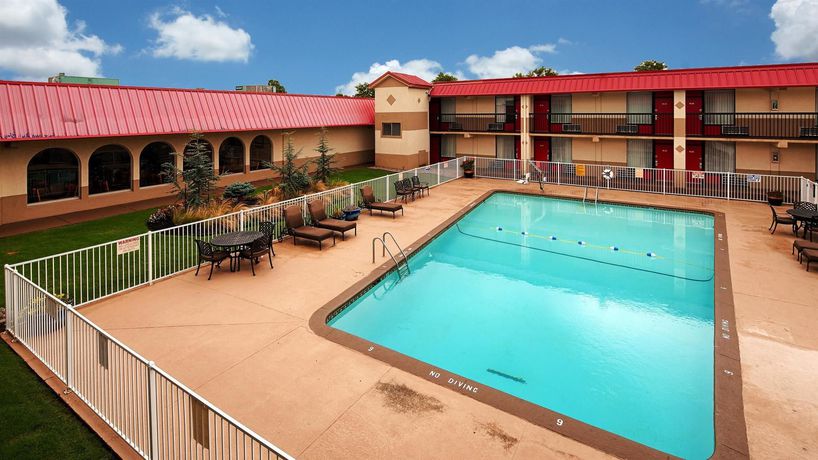 Imagen de los interiores del Hotel Best Western Airport. Foto 12