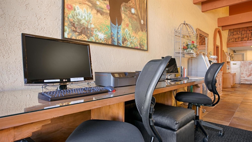 Imagen de los interiores del Hotel Best Western Airport Inn, Phoenix. Foto 14