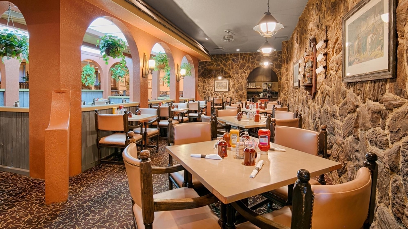 Imagen del bar/restaurante del Hotel Best Western Airport Inn, Phoenix. Foto 5