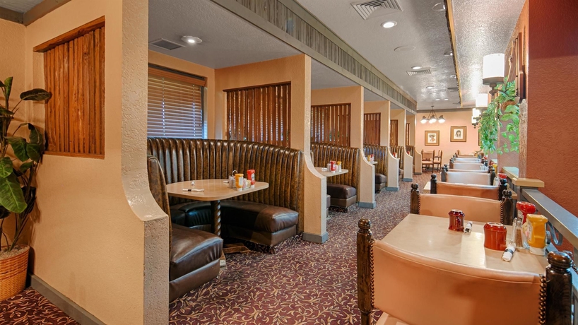 Imagen del bar/restaurante del Hotel Best Western Airport Inn, Phoenix. Foto 6