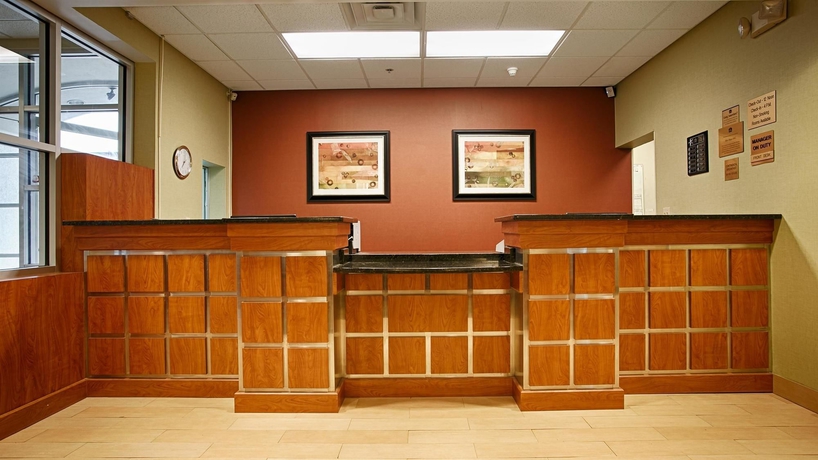 Imagen de los interiores del Hotel Best Western Airport Inn and Suites Cleveland. Foto 13