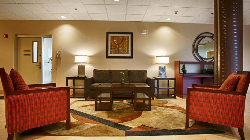 Imagen de los interiores del Hotel Best Western Airport Inn and Suites Cleveland. Foto 14
