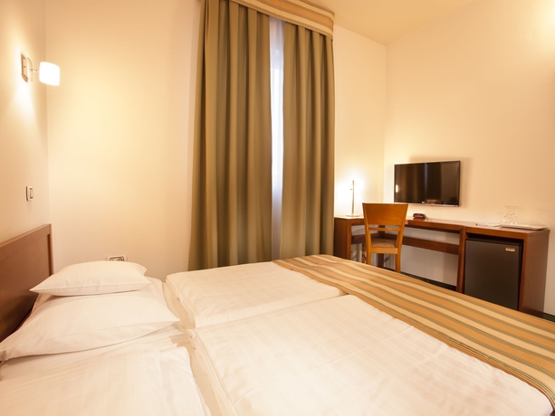 Imagen de la habitación del Hotel Best Western Airport Stella. Foto 5