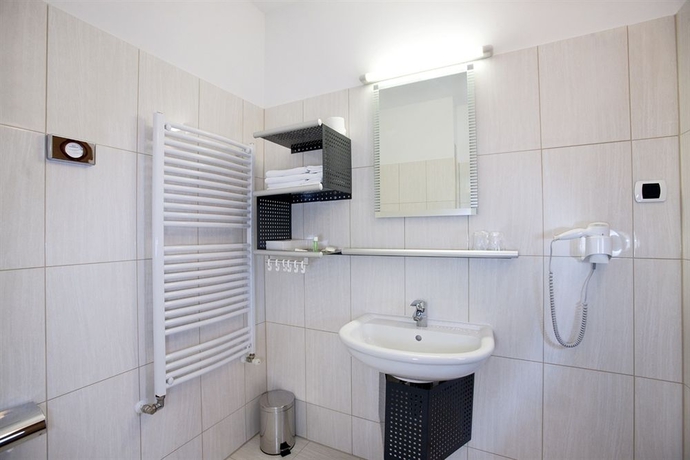 Imagen de la habitación del Hotel Best Western Airport Stella. Foto 10