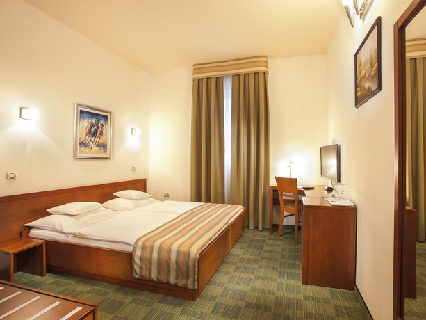 Imagen de la habitación del Hotel Best Western Airport Stella. Foto 11