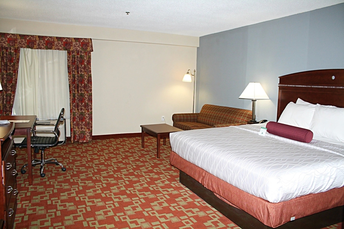 Imagen de la habitación del Hotel Best Western Albemarle Inn. Foto 2