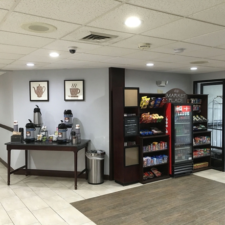 Imagen de los interiores del Hotel Best Western Albemarle Inn. Foto 12