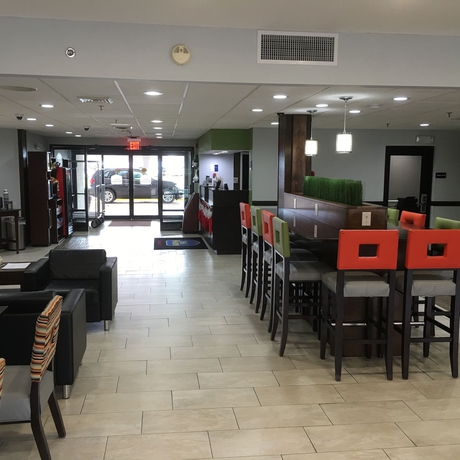 Imagen de los interiores del Hotel Best Western Albemarle Inn. Foto 13